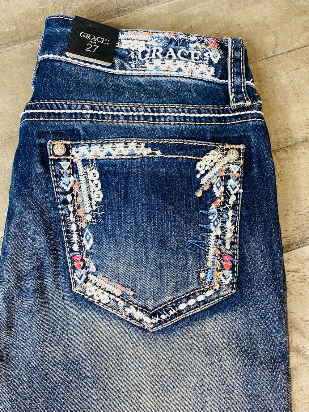Grace in LA Bootcut Jeans Size 27 Embellished Aztec Pocket Mid Rise - Picture 3 of 10